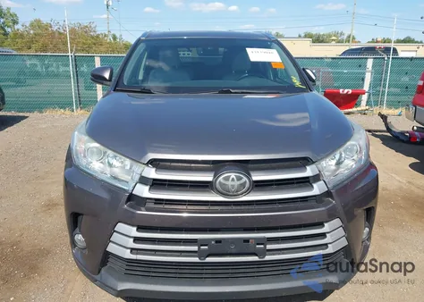2017 Toyota Highlander Xle z USA, uszkodzony, nr VIN 5TDJZRFH0HS467584